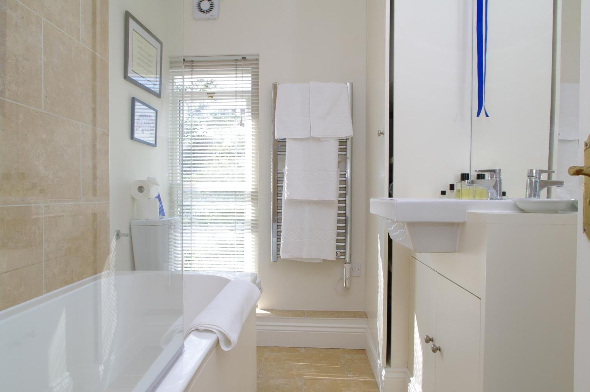 Notting Hill Light & Airy Appartamento