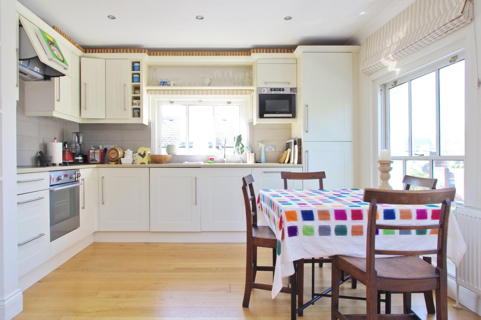 Notting Hill Light & Airy Appartamento